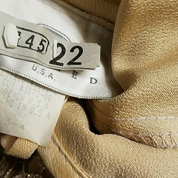 🌟Gold Lace Dress - Picture 2 of 5